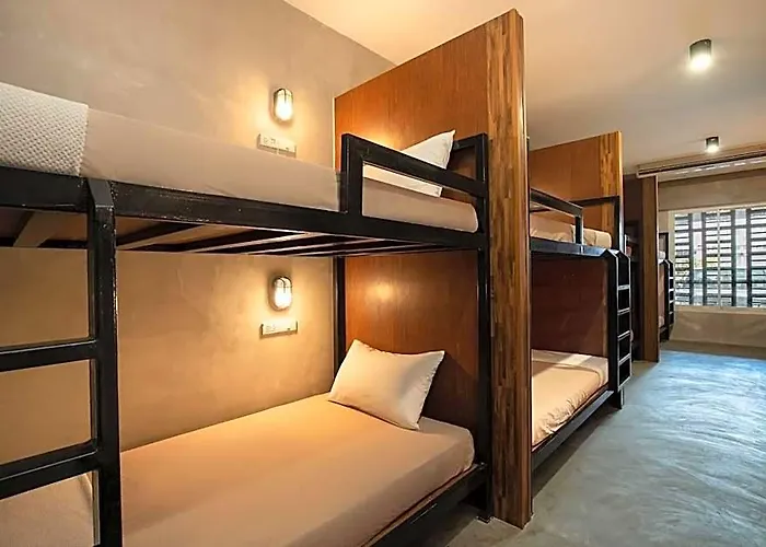 Hostel Buri *